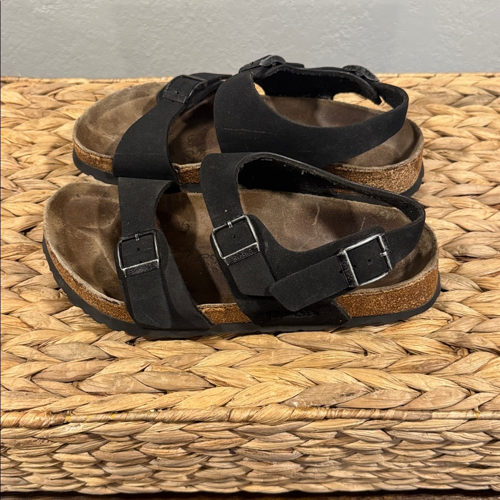 Birkenstock Size 36 - Picture 4 of 5